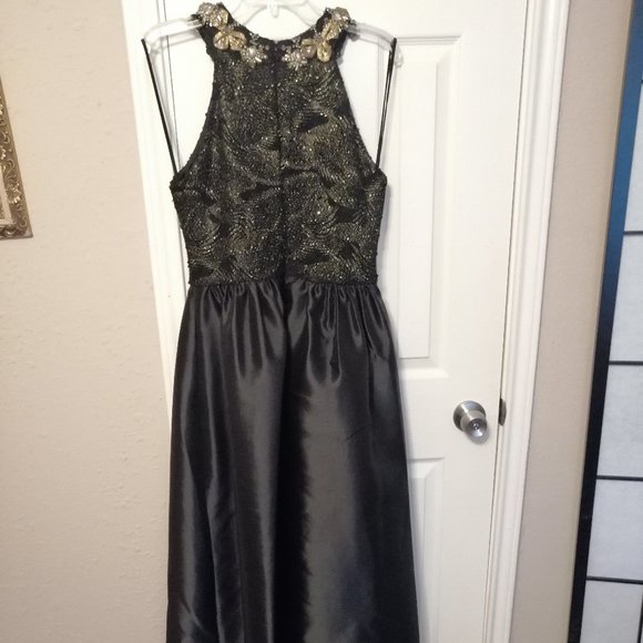 SOLD-Stunning Badgley Mischka Collection Black and Gold dress with Crystals - Picture 4 of 7